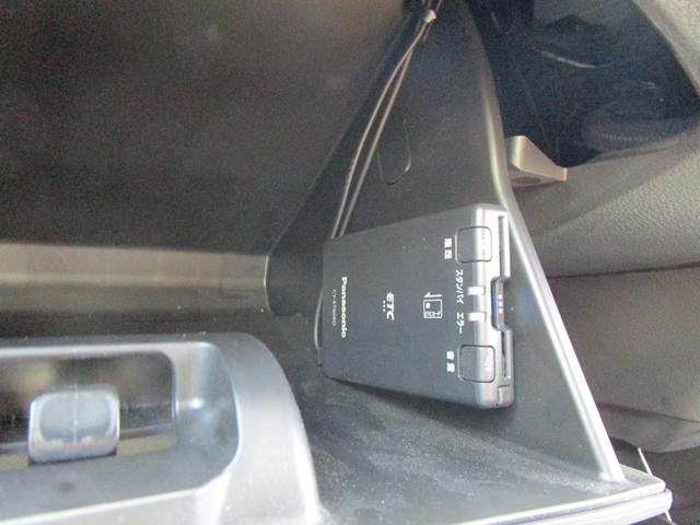 0201172A30260710W00108.jpg