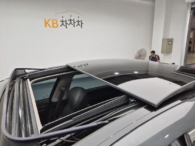 6071000674R13.jpg