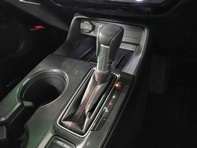 0201190A30260716W00515.jpg