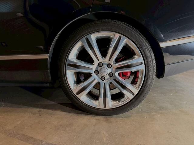 9572481A30260831W00107.jpg