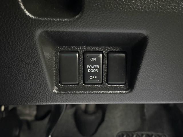 0541725A30261029W00118.jpg