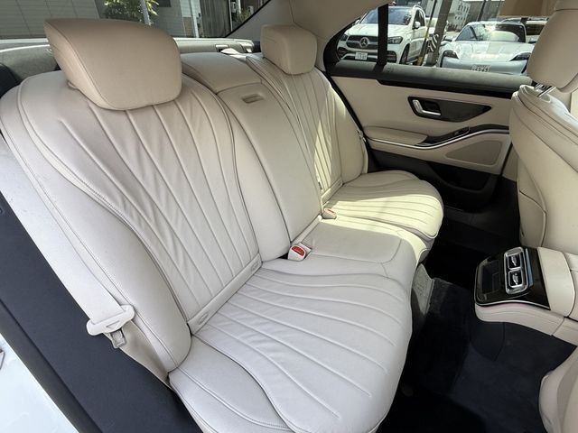b5e36b8c5900f2e1b179dea1dbdc4aca.jpg