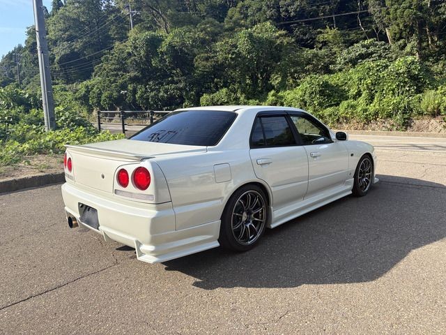 db8ec8b826b2e83ef44968f8cf3bf959.jpg