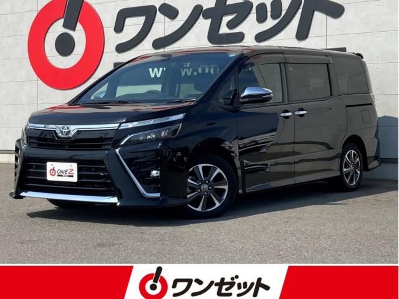 2021 Toyota Voxy, photo 1 of 1
