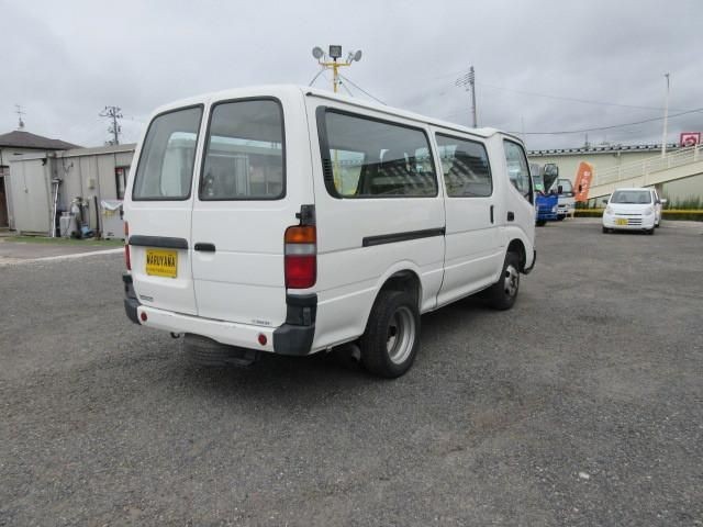 864de244001f04a897f6d741618f5432.jpg