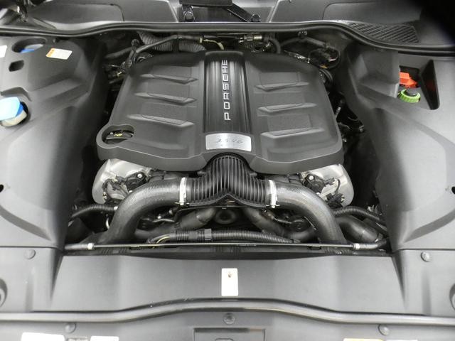 9510132A30260926W00118.jpg