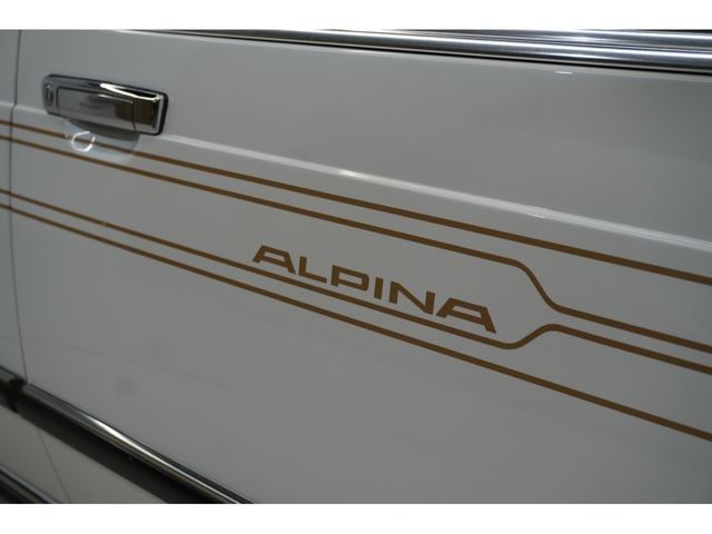 d2aca9bbebaaf1694f4c378f4e9304cd.jpg