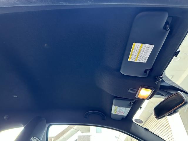 9200022A30261017W00111.jpg