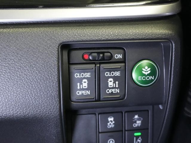 0505197A30261002W00217.jpg