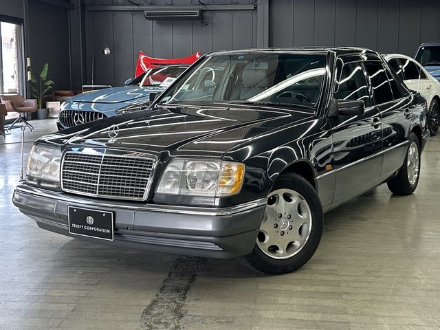 b5150e6ad25b4d24eef8afc5dba2a37d.jpg
