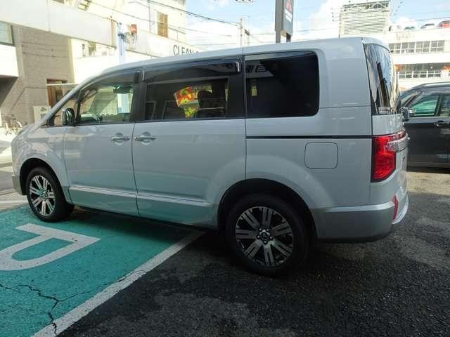 63f9cb6b09aa865dd02ca06f4ab9abfc.jpg