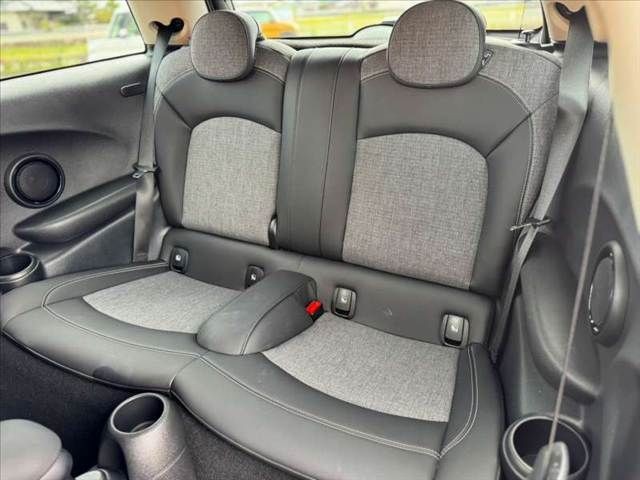 154dd63aeca8aed6d5d8a37367e192eb.jpg