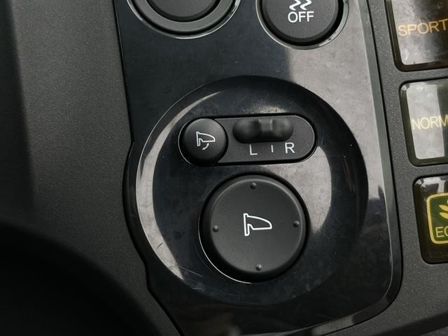 0551625A20260529L00113.jpg