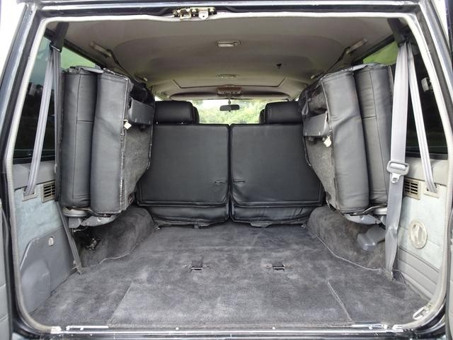 0730175A30261026W00112.jpg