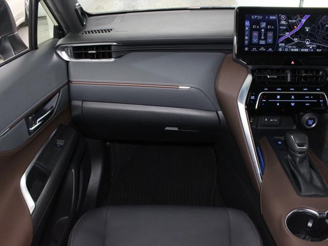 9572641A30260925W00117.jpg