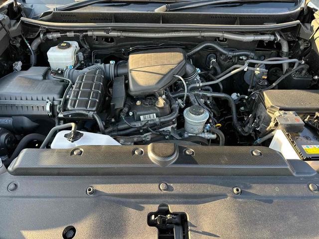0800023A30261017W00318.jpg