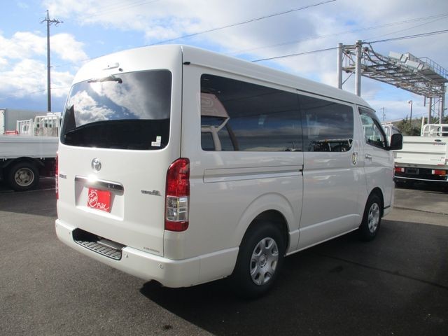 570b21f97254350bcf7e8db62ba00b35.jpg
