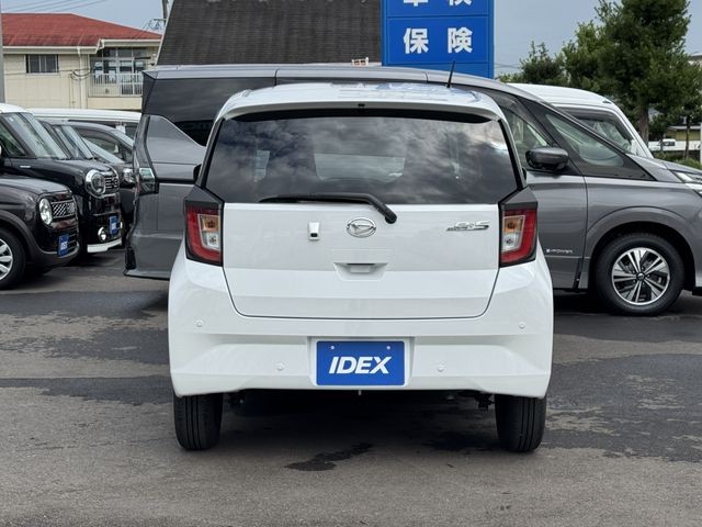 0dff73e90f94e0d9ed070c8f1861e997.jpg