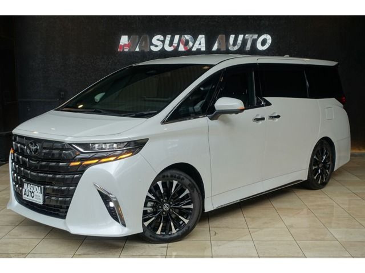 2025 Toyota Alphard, photo 1 of 1