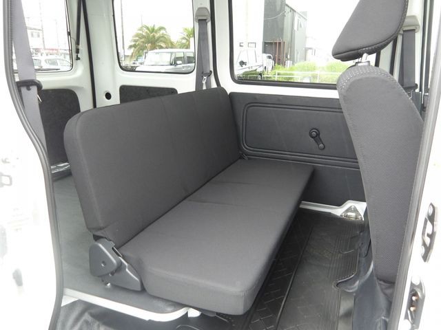 a1187db7e3f7fb33abf5ec71ec44b44f.jpg