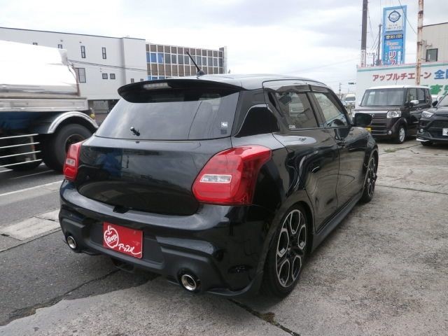 96769e3ff43a5bd2d470e46fa599dec7.jpg