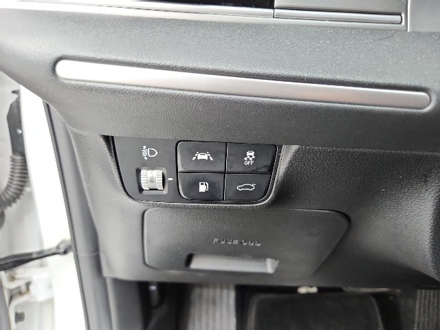 lotterental_095230629_eMATx_8.jpg