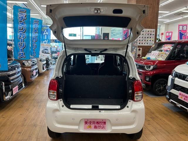 0303860A30260925W00214.jpg