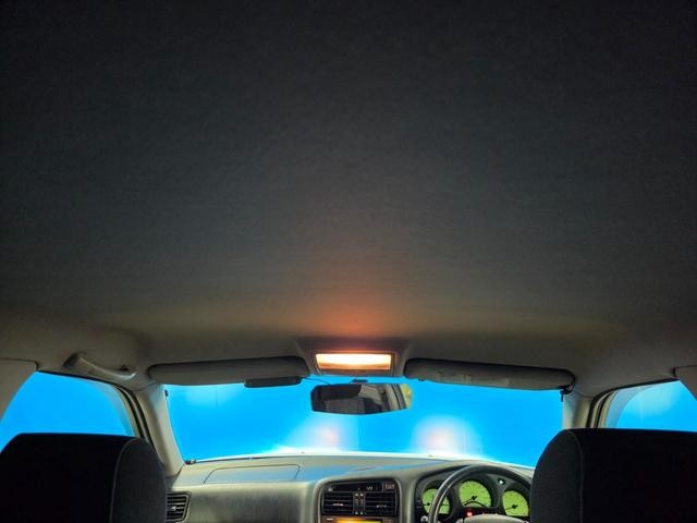 0520681A30261016W00314.jpg