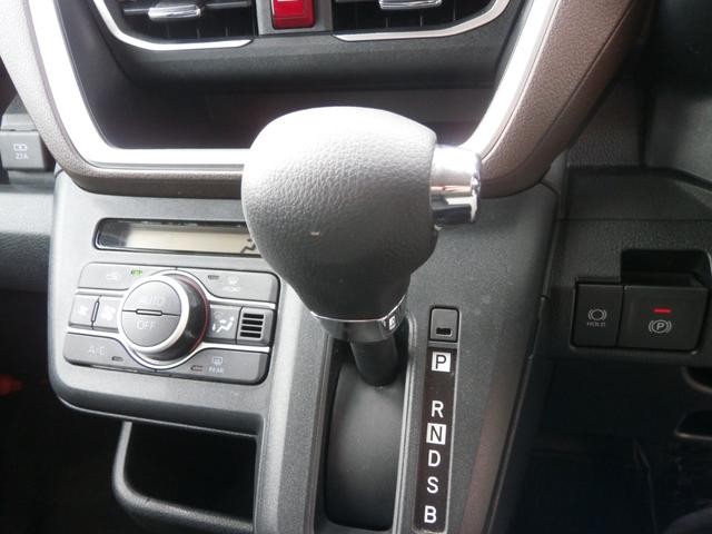 0400418A30261029W00107.jpg