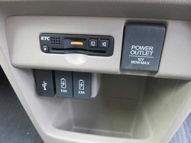 0400394A30260925W00103.jpg