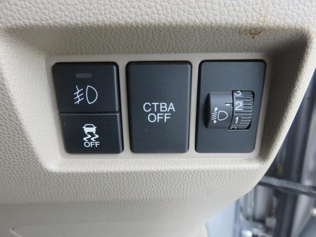 0400394A30260925W00107.jpg