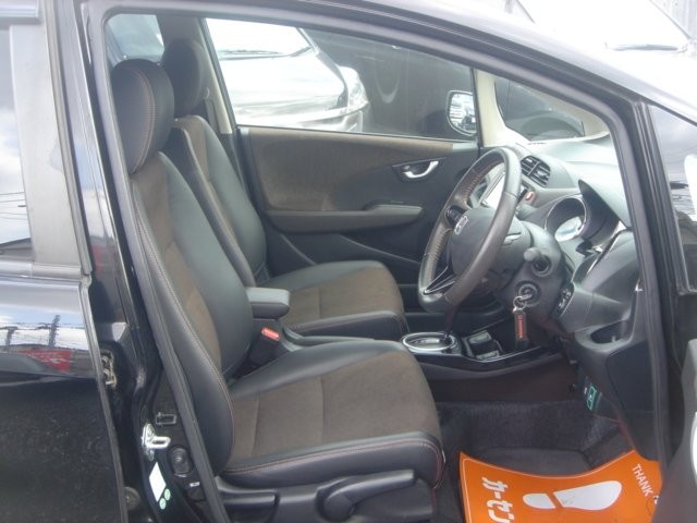04ab937ab394bc1c7d144561cd429776.jpg