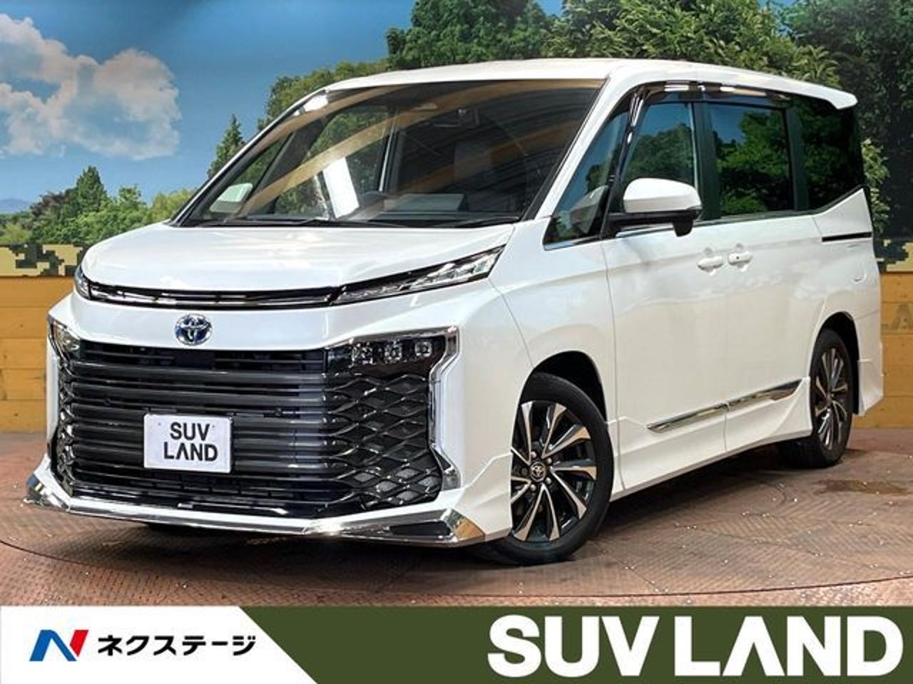 2024 Toyota Voxy, photo 1 of 1