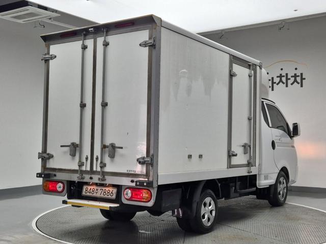 6041000702R3.jpg