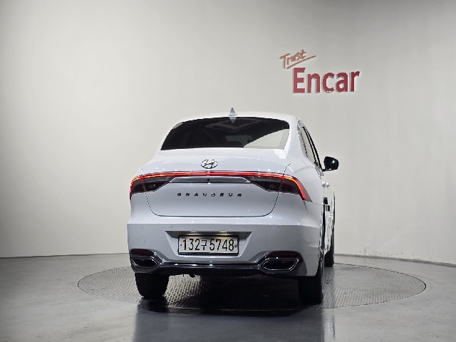 16b52672622fca3bec0b7e2f7a6c6691.jpeg