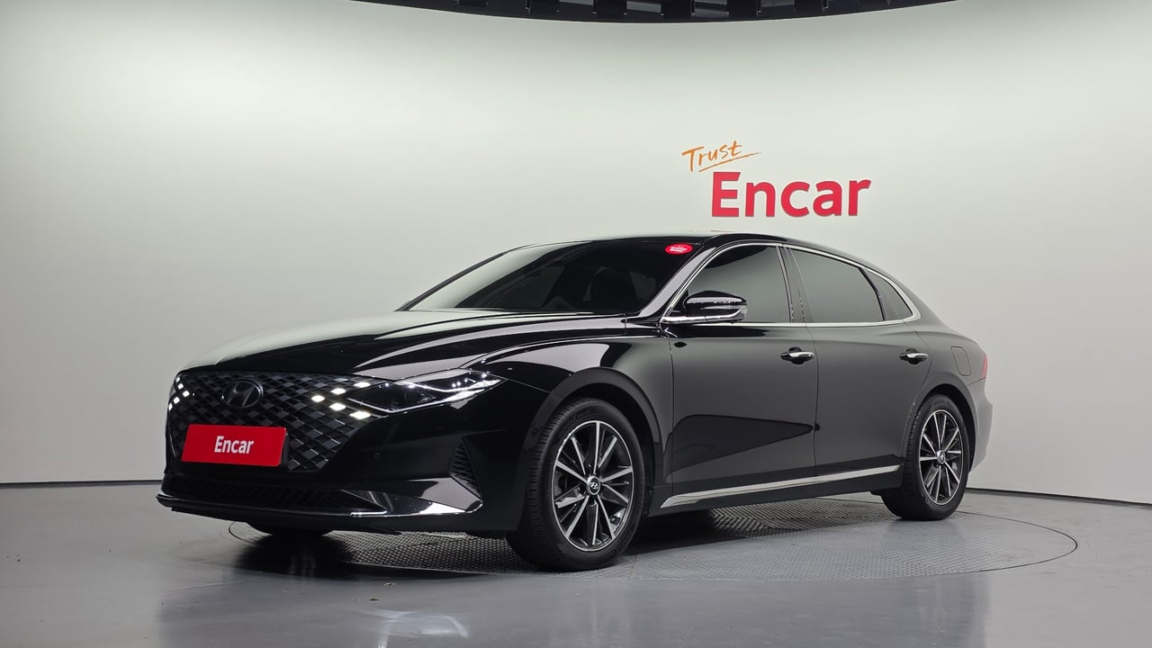 2022 Hyundai Grandeur, photo 1 of 1