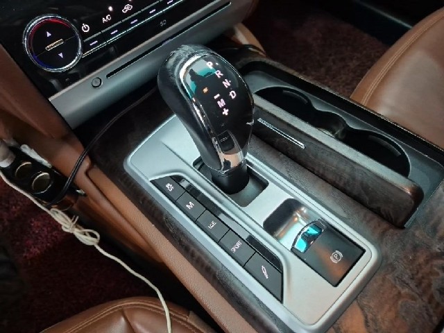6061500651R8.jpg