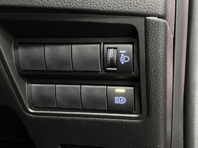 0500075A30261015W00318.jpg