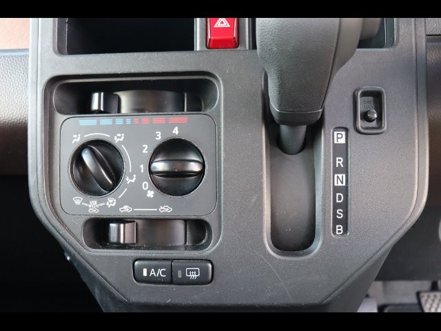 06ba53ae852844a236630b0401f0633f.jpg