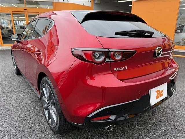 19ca859aa3417e2a7e7ae542aa9d4e4c.jpg