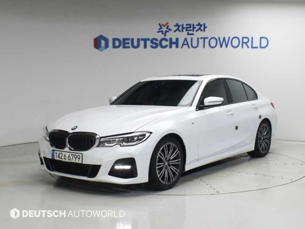 2022 BMW 3, photo 1 of 1