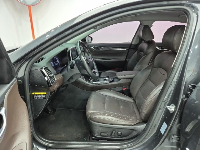 6051000638R11.jpg