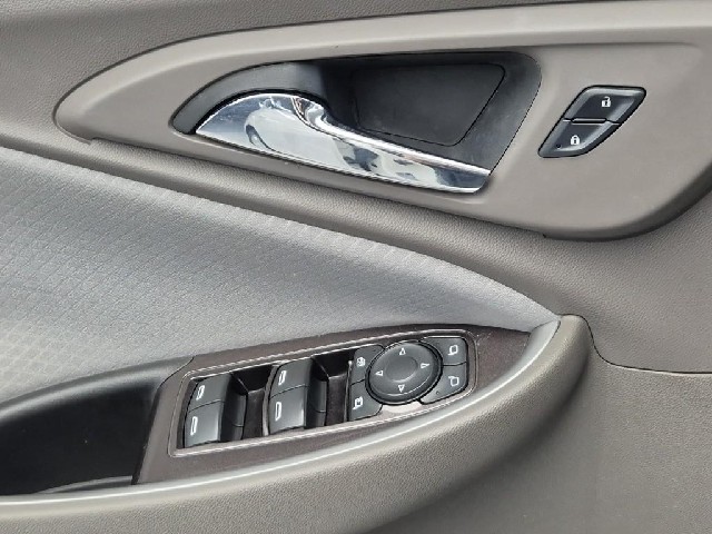 6051500390R15.jpg