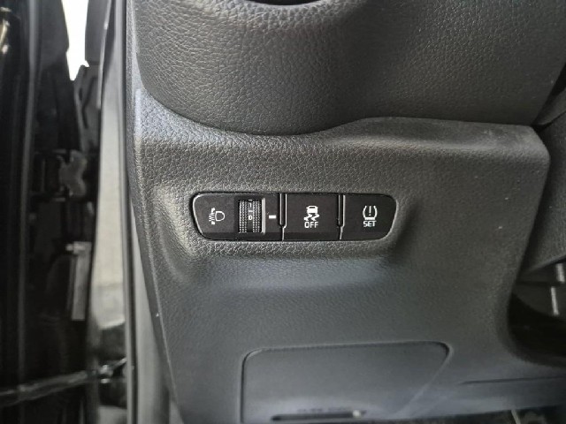 5101501156R18.jpg