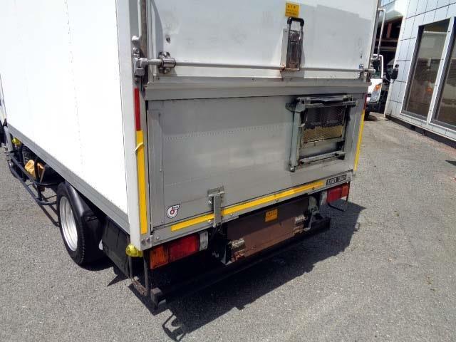 eca211816f3c294c5f3ebe22a2aaf722.jpg