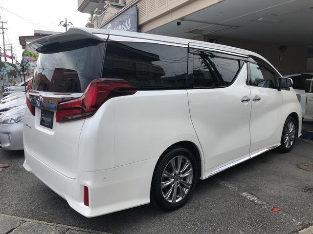 0903204A30261017W00103.jpg