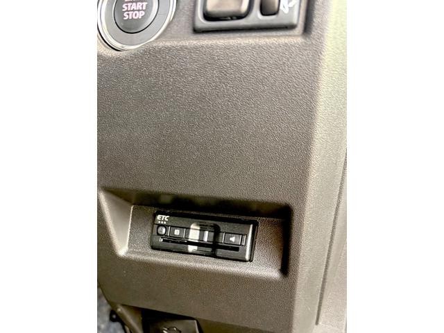 0303744A30261023W00113.jpg