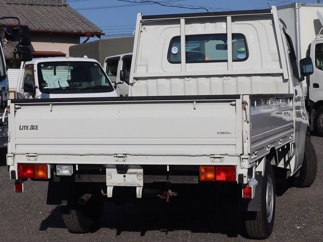 adb4a23c95fc3cac8d154540e605abac.jpg