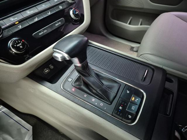 6031002698R8.jpg