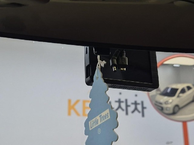 6051500525R16.jpg